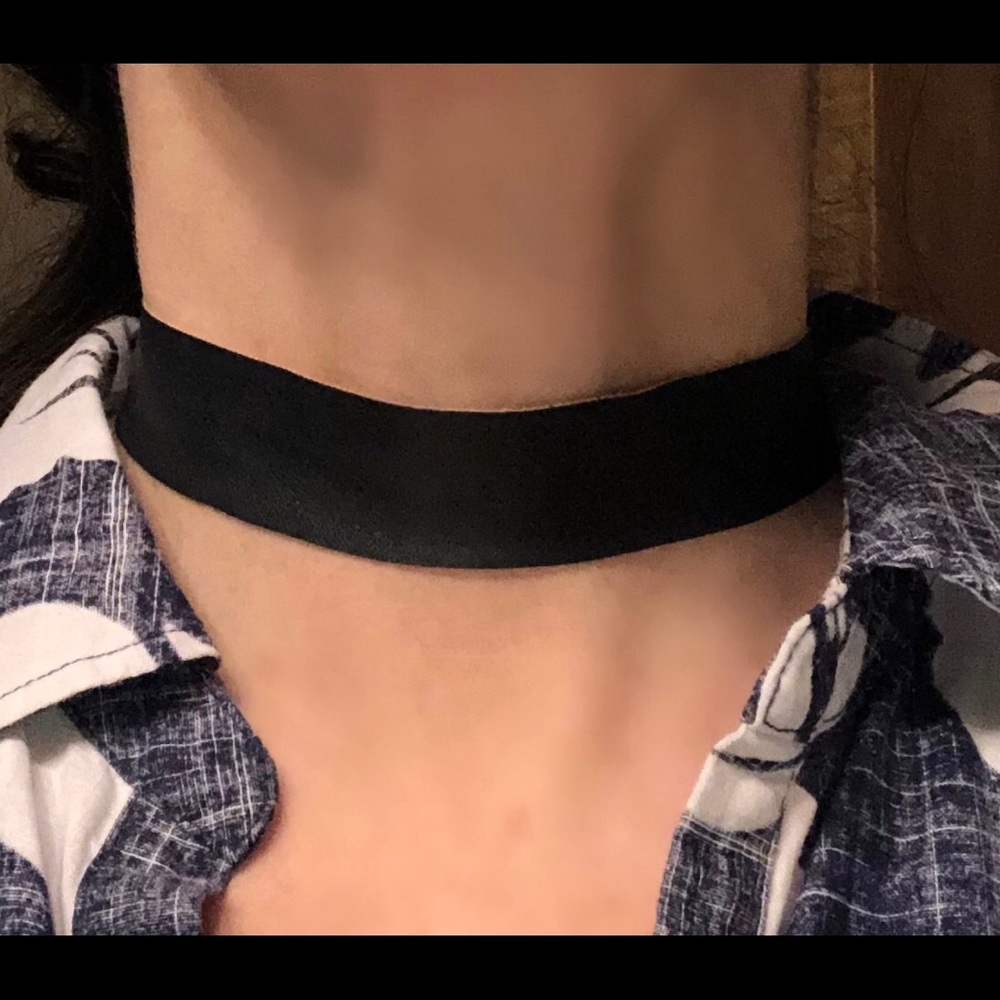 Vanessa Mooney black leather choker